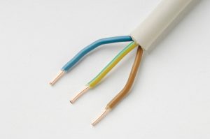 Eine Lampe anschließen: Darauf müssen Sie achten!